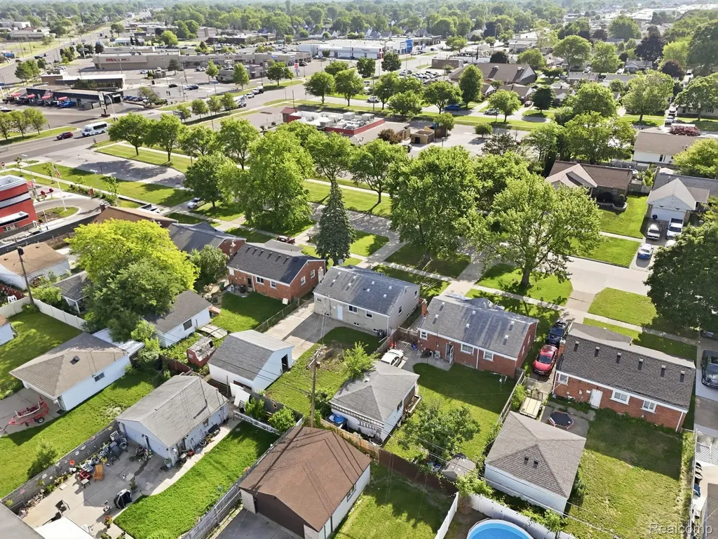 15080 Churchill Street Southgate City MI 48195