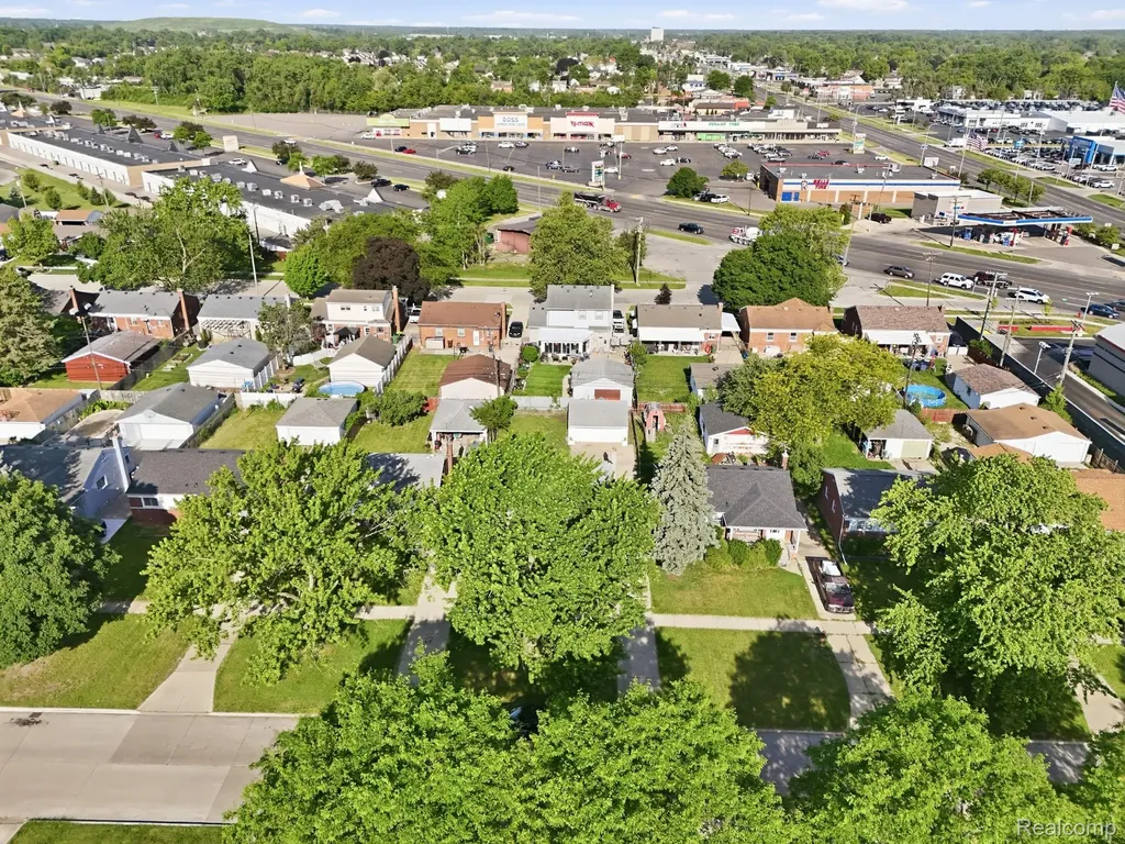 15080 Churchill Street Southgate City MI 48195