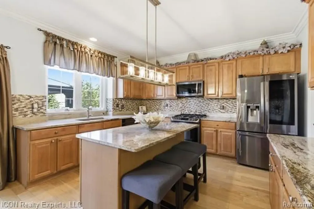 48879 Michaywe Drive Macomb Township MI 48044