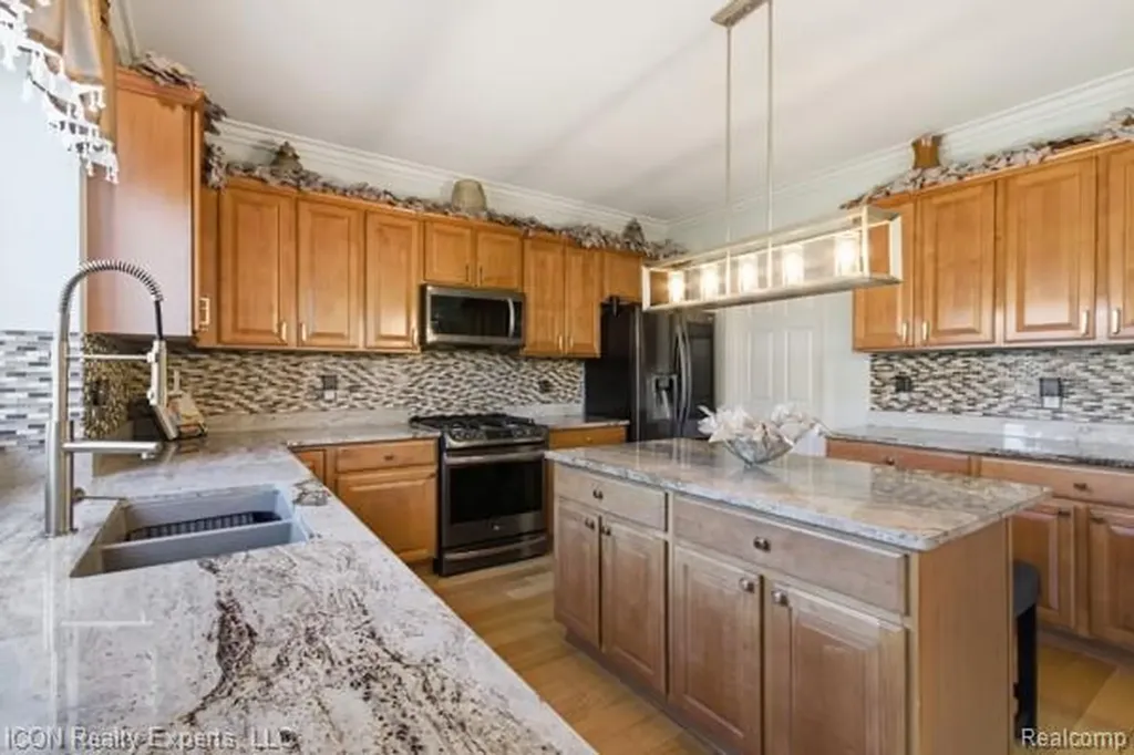 48879 Michaywe Drive Macomb Township MI 48044