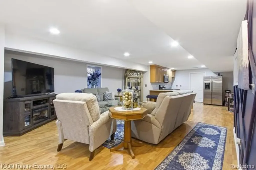 48879 Michaywe Drive Macomb Township MI 48044