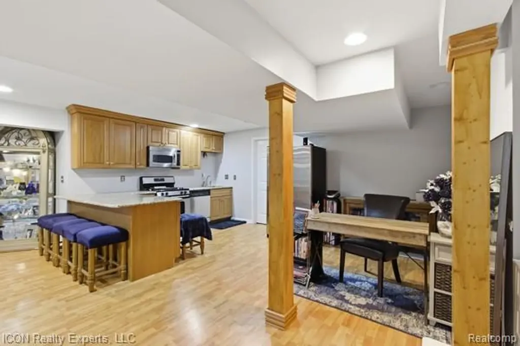 48879 Michaywe Drive Macomb Township MI 48044