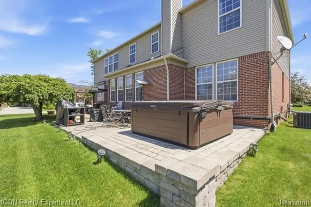 48879 Michaywe Drive Macomb Township MI 48044