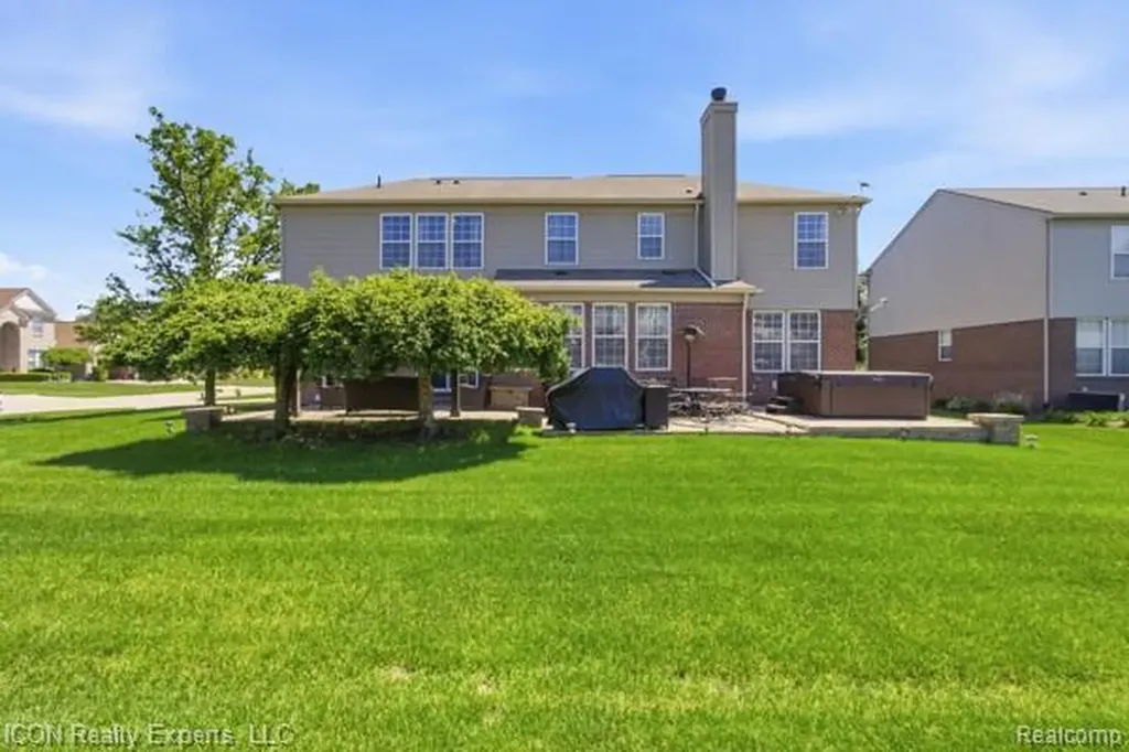 48879 Michaywe Drive Macomb Township MI 48044