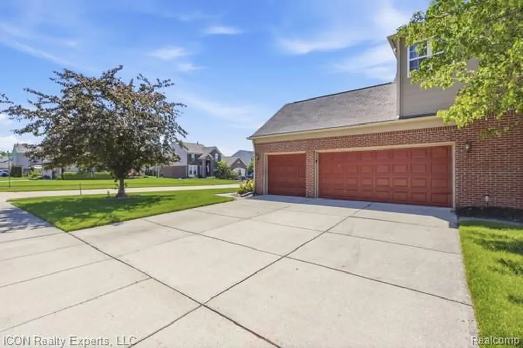 48879 Michaywe Drive Macomb Township MI 48044