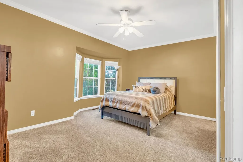42682 Park Cresent Drive Sterling Heights City MI 48313