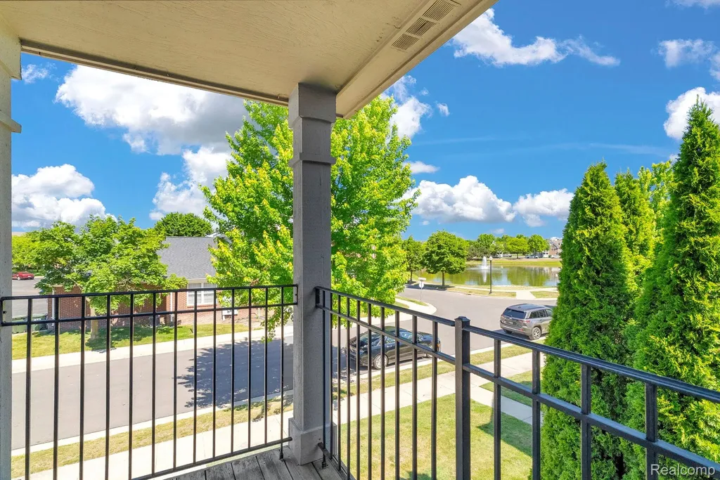 42682 Park Cresent Drive Sterling Heights City MI 48313
