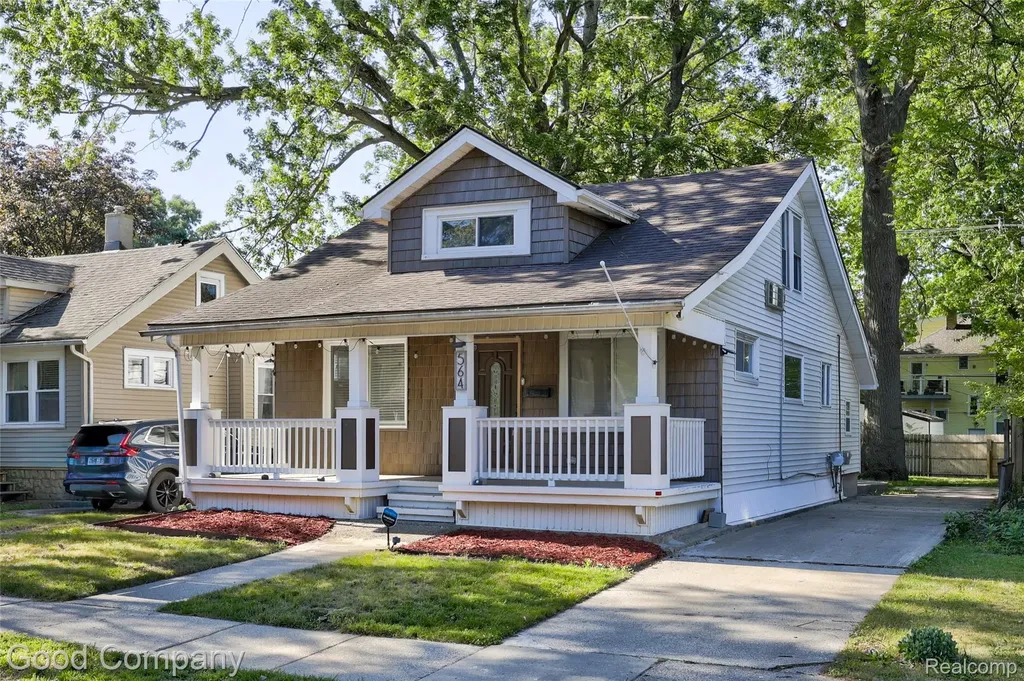564 E Lewiston Avenue Ferndale City MI 48220