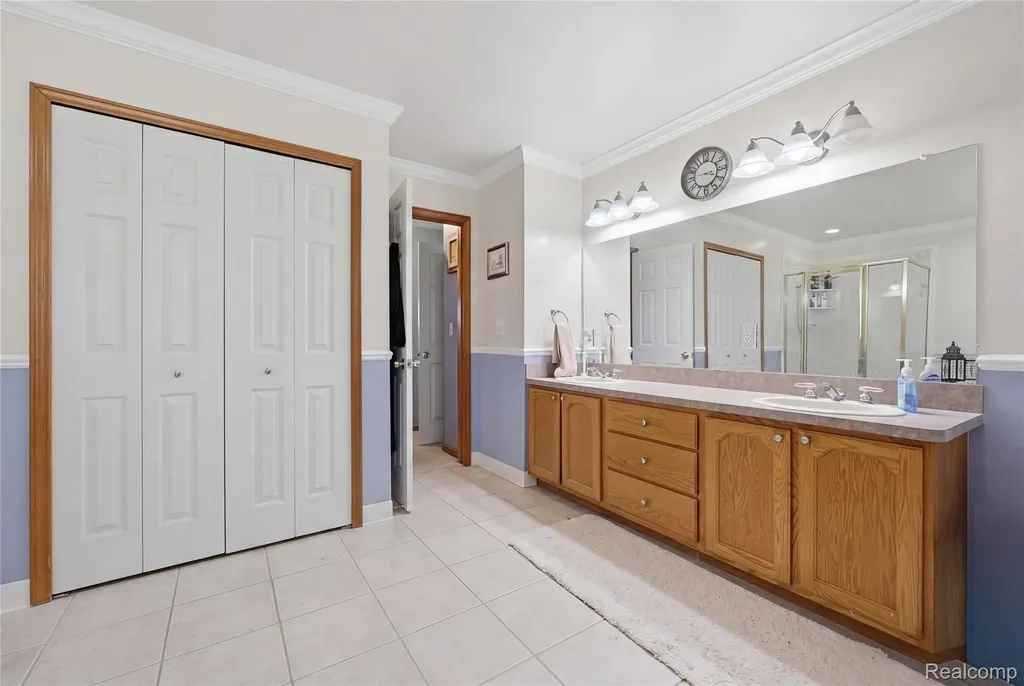 35724 Saint Clair Drive New Baltimore City MI 48047