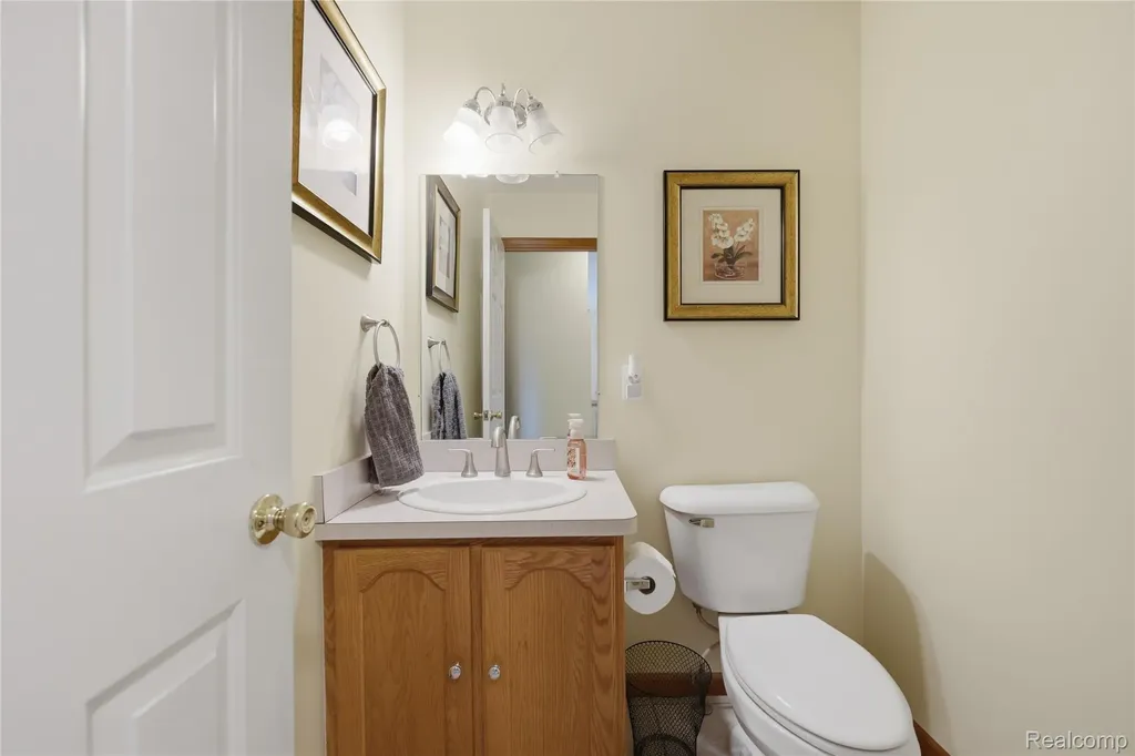 35724 Saint Clair Drive New Baltimore City MI 48047