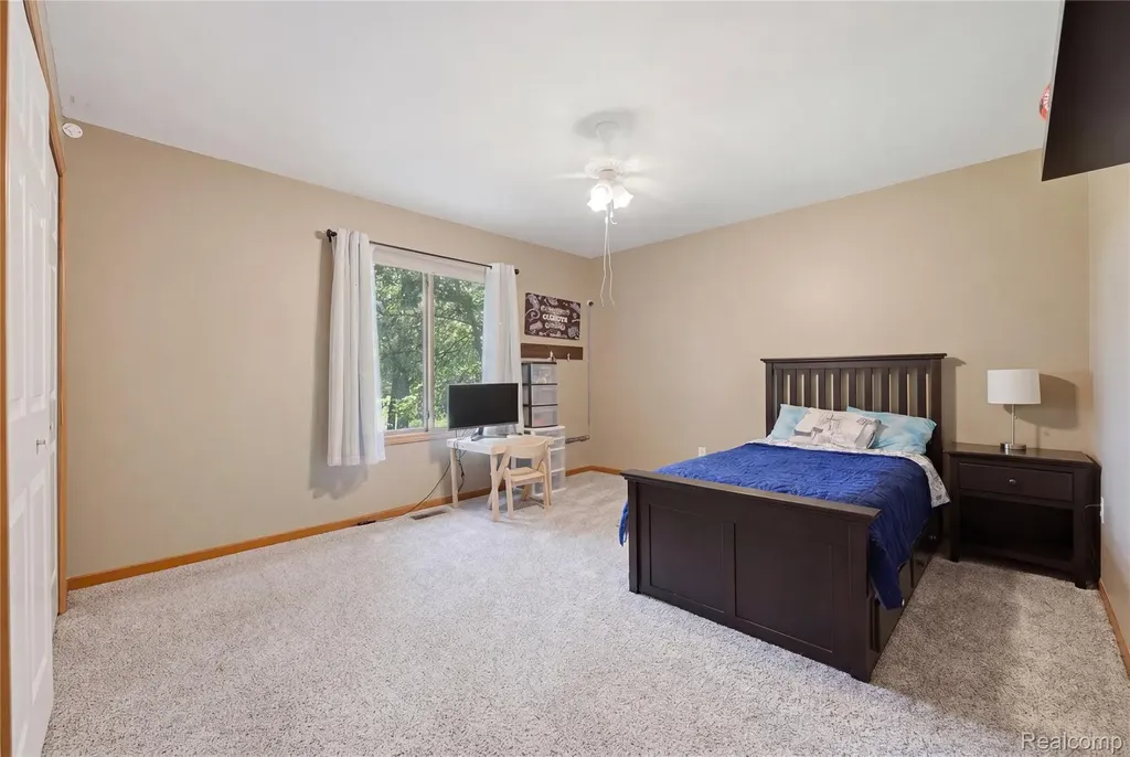 35724 Saint Clair Drive New Baltimore City MI 48047