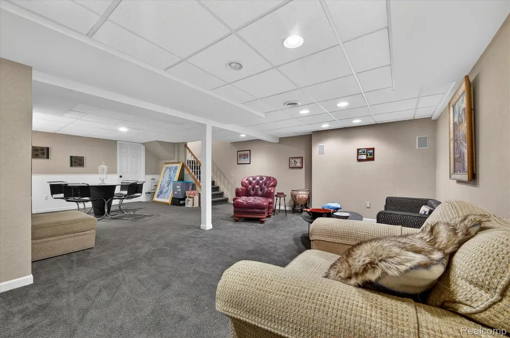 1262 Woodcrest Circle Bloomfield Hills City MI 48304