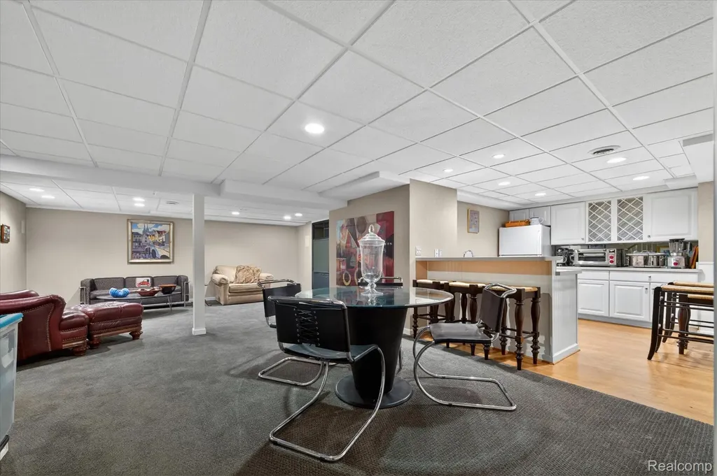 1262 Woodcrest Circle Bloomfield Hills City MI 48304