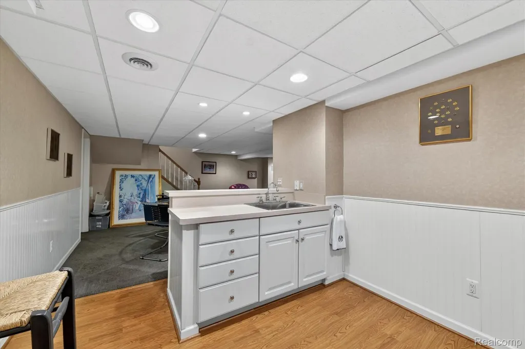 1262 Woodcrest Circle Bloomfield Hills City MI 48304