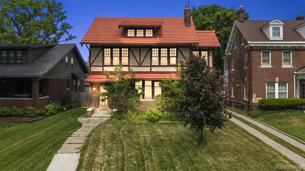 3456 Burns Street Detroit City MI 48214