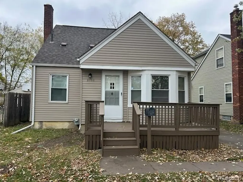 2438 Columbia Road Berkley City MI 48072