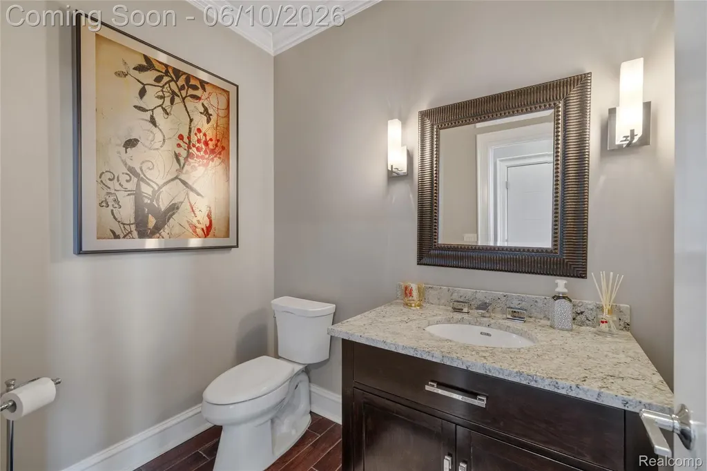 52438 Silent Ridge Drive Chesterfield Township MI 48051