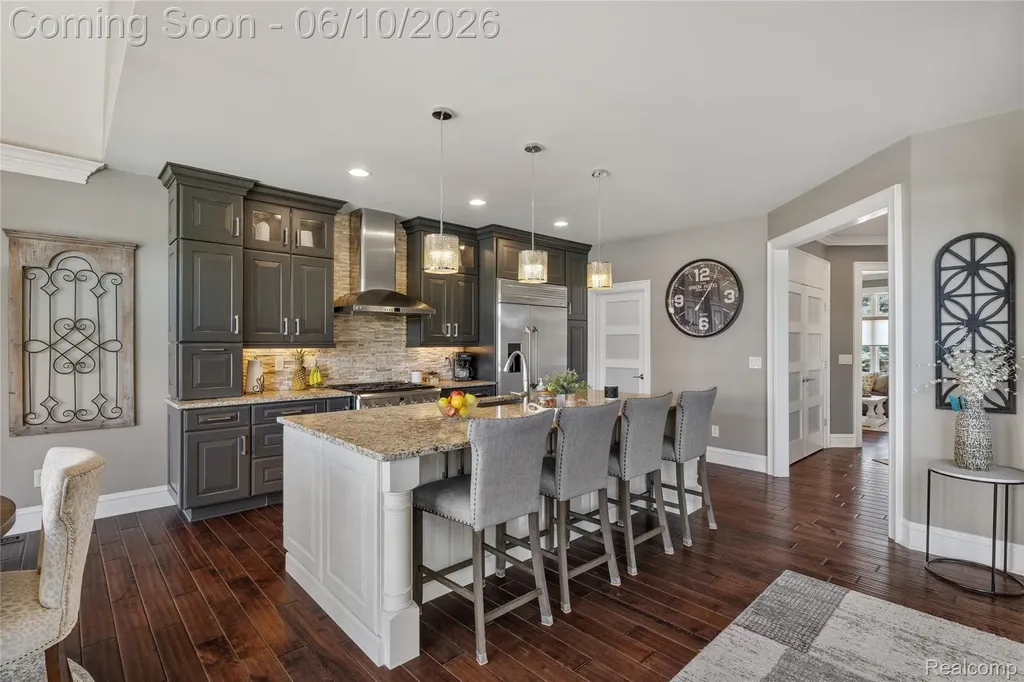 52438 Silent Ridge Drive Chesterfield Township MI 48051