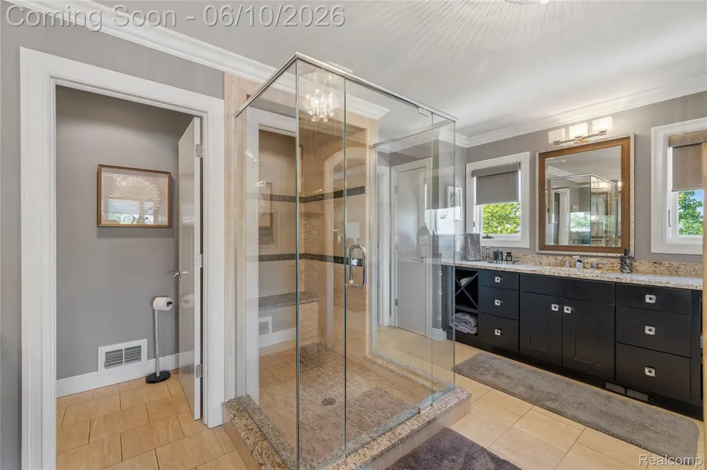 52438 Silent Ridge Drive Chesterfield Township MI 48051