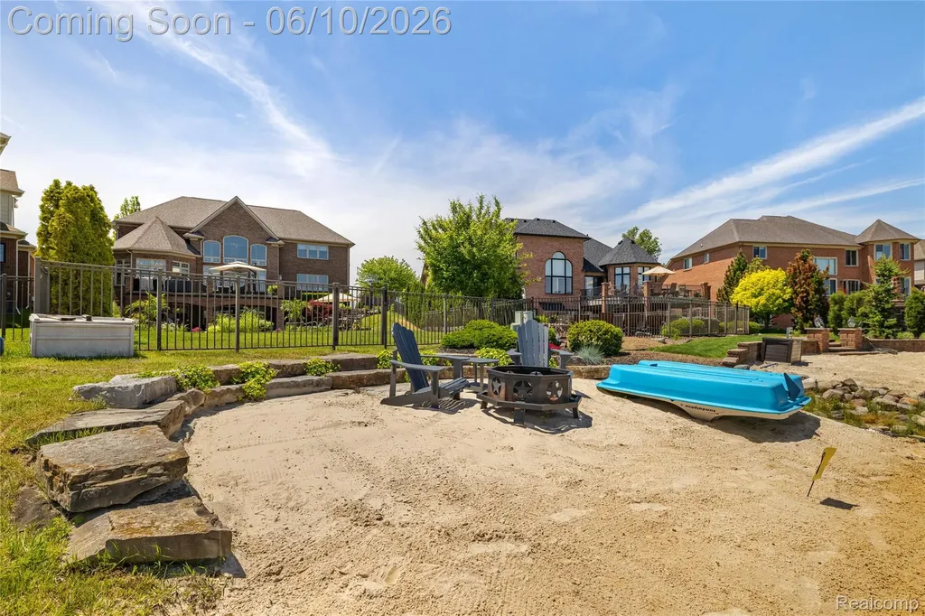 52438 Silent Ridge Drive Chesterfield Township MI 48051