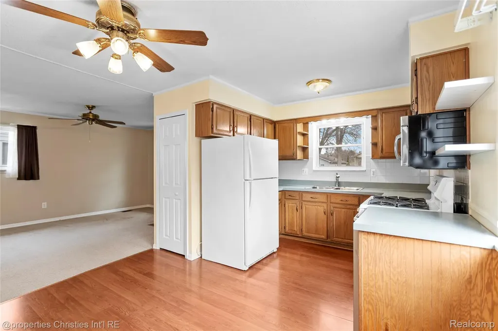 8834 Janis Street Shelby Charter Township MI 48317