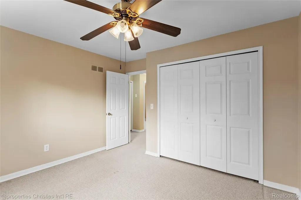 8834 Janis Street Shelby Charter Township MI 48317