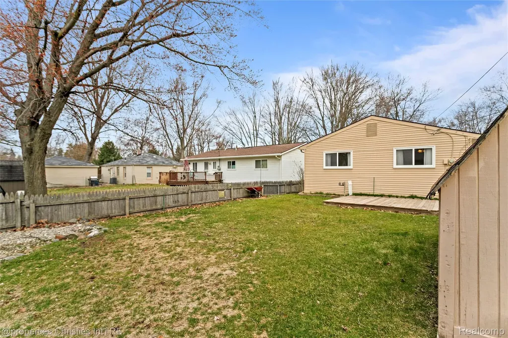 8834 Janis Street Shelby Charter Township MI 48317