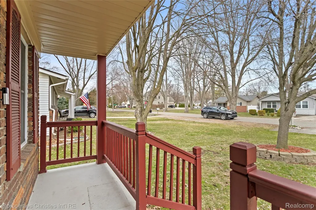 8834 Janis Street Shelby Charter Township MI 48317