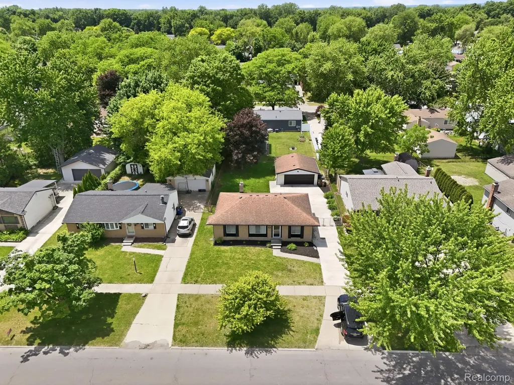 1260 S John Hix Street Westland City MI 48186