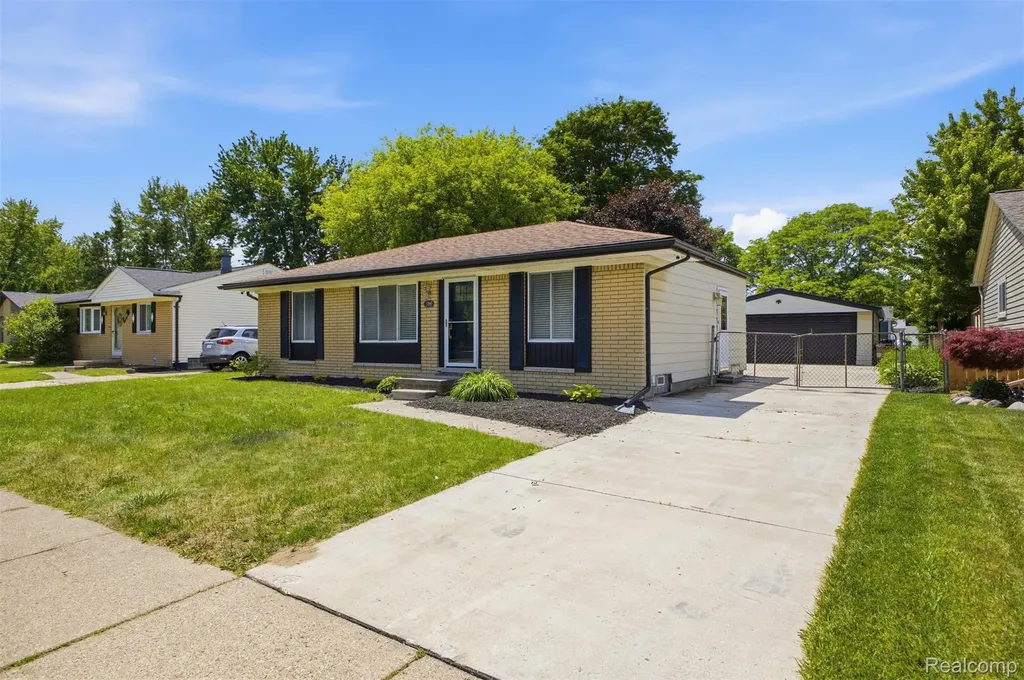 1260 S John Hix Street Westland City MI 48186