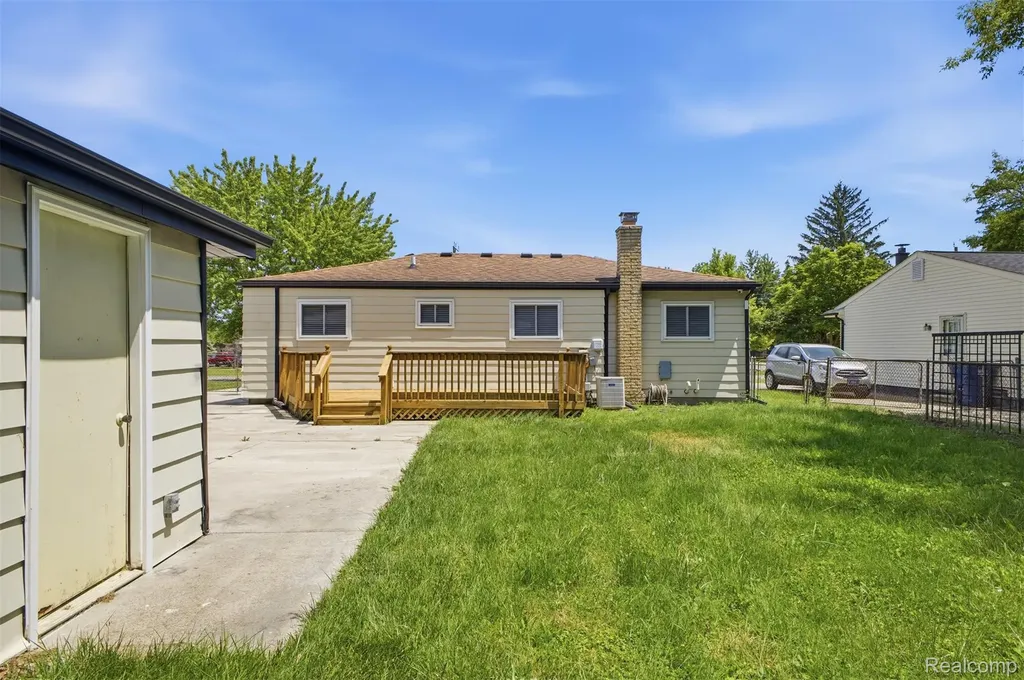 1260 S John Hix Street Westland City MI 48186