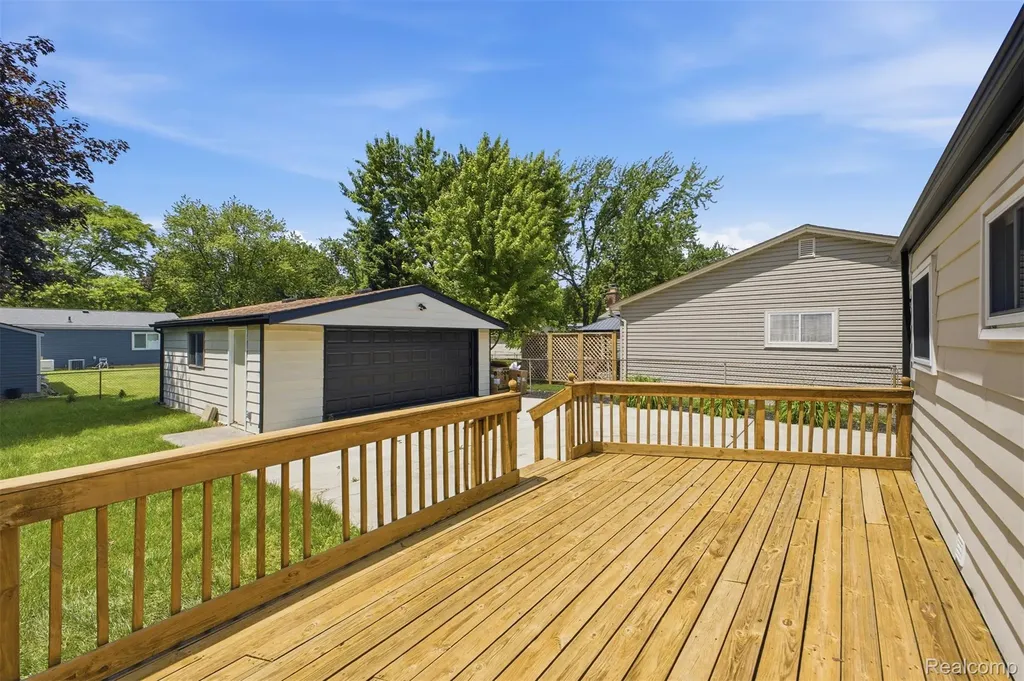 1260 S John Hix Street Westland City MI 48186