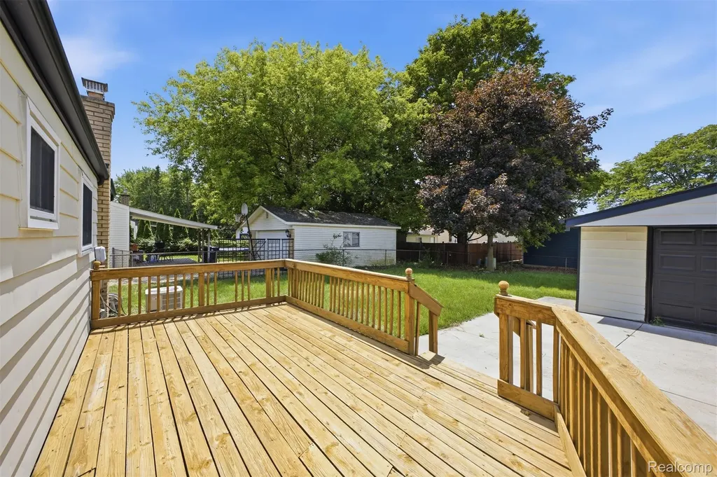 1260 S John Hix Street Westland City MI 48186