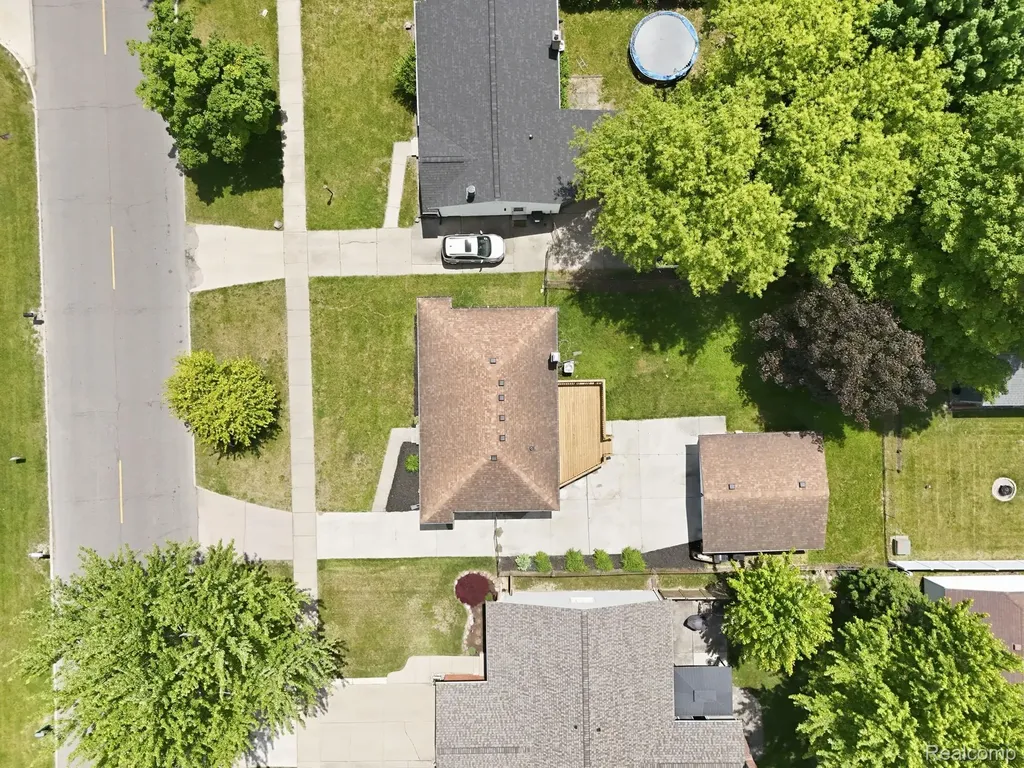 1260 S John Hix Street Westland City MI 48186
