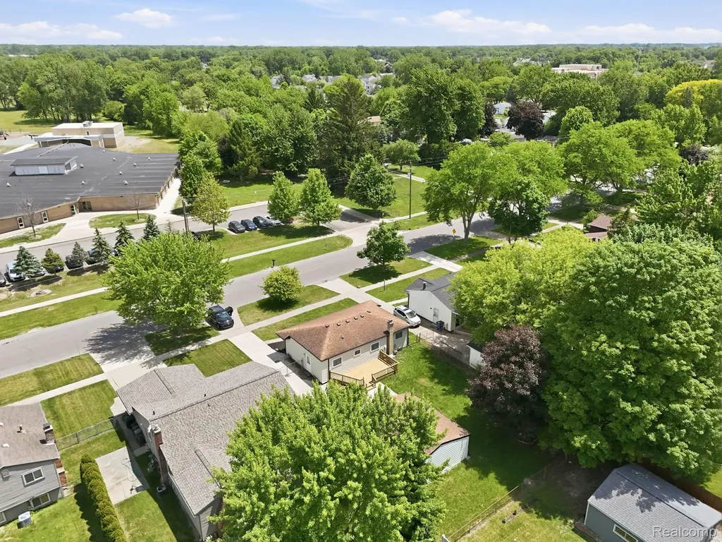 1260 S John Hix Street Westland City MI 48186