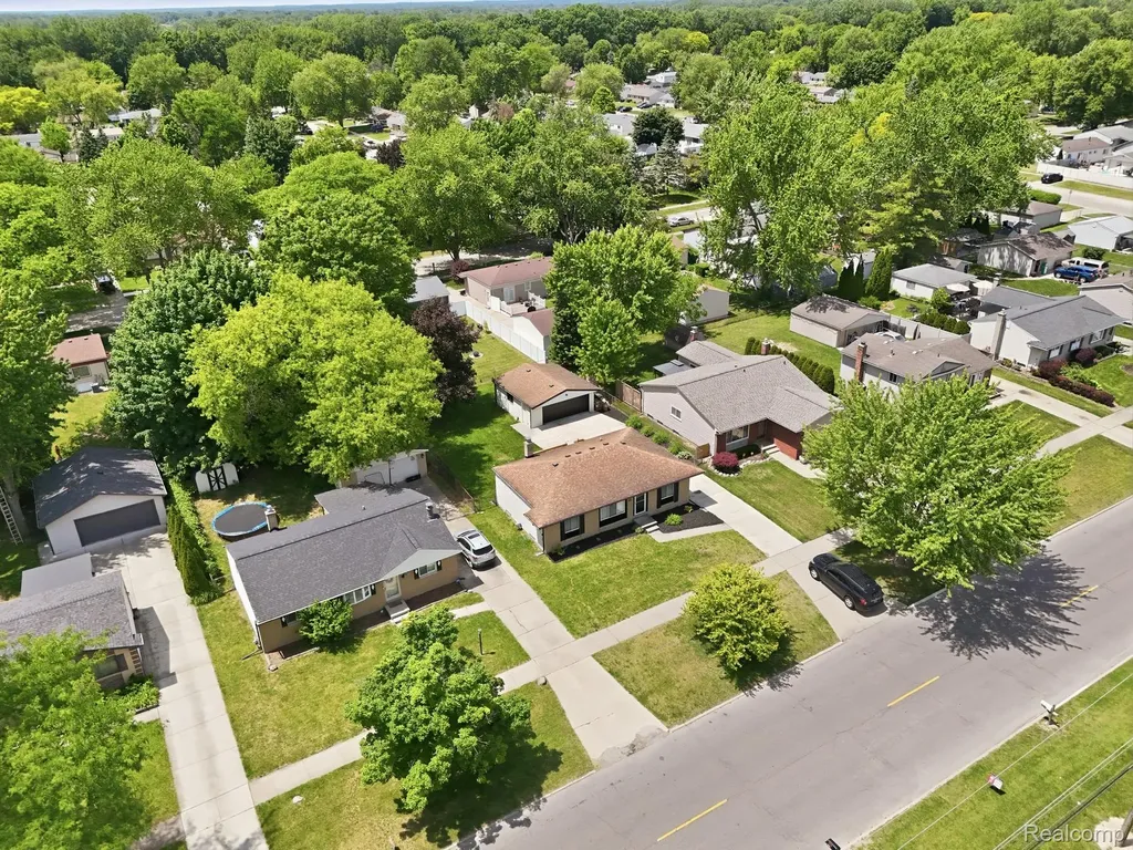 1260 S John Hix Street Westland City MI 48186