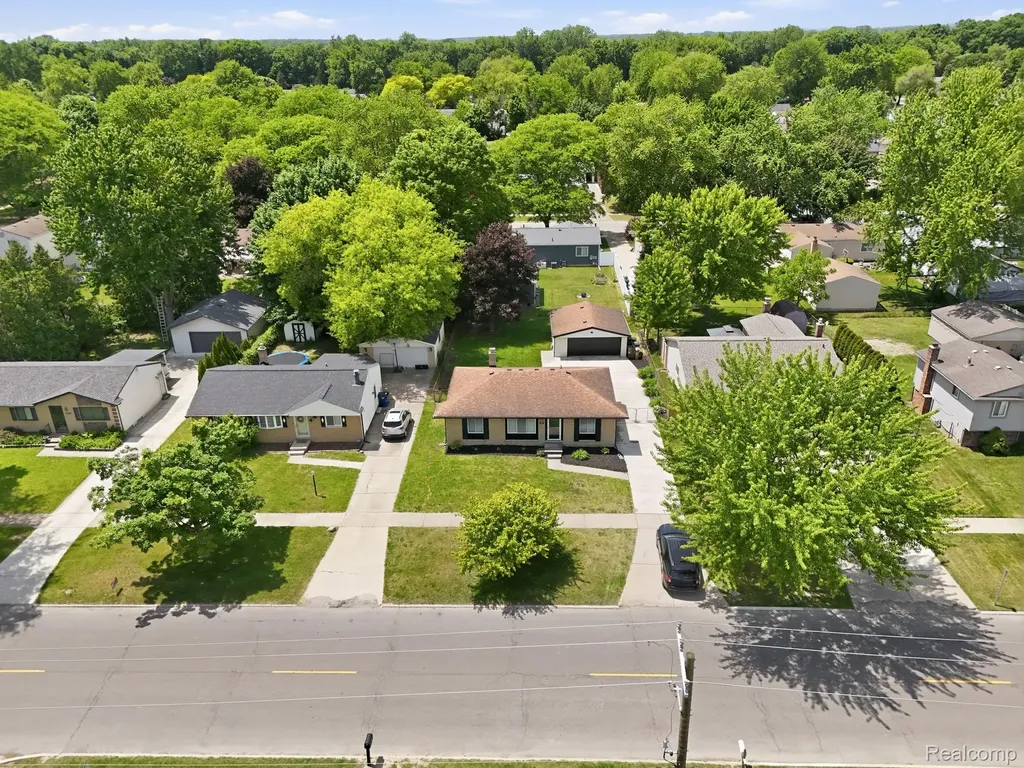 1260 S John Hix Street Westland City MI 48186