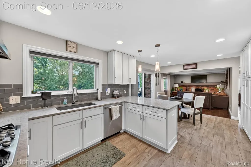 33717 Heritage Hills Drive Farmington Hills City MI 48331