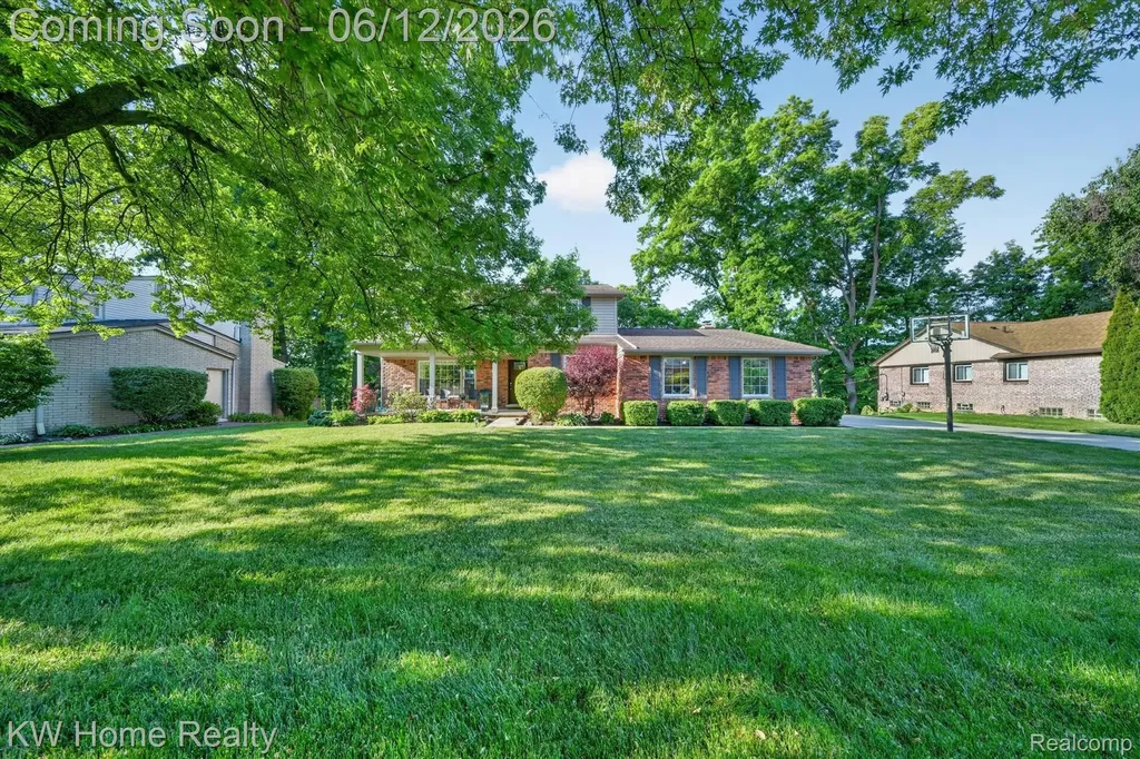 33717 Heritage Hills Drive Farmington Hills City MI 48331