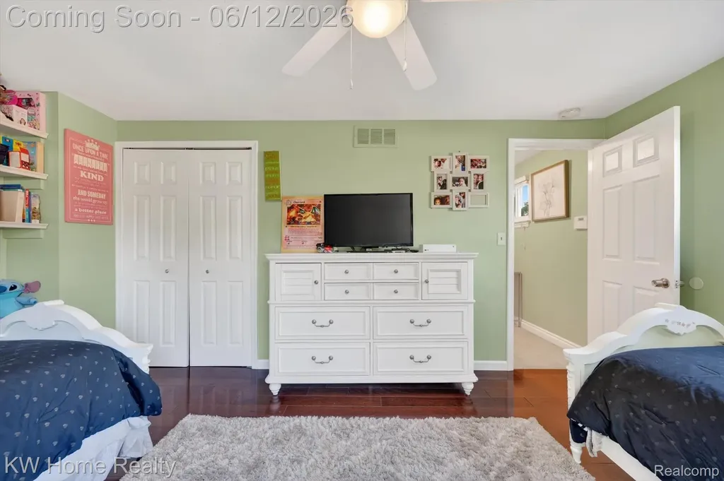 33717 Heritage Hills Drive Farmington Hills City MI 48331