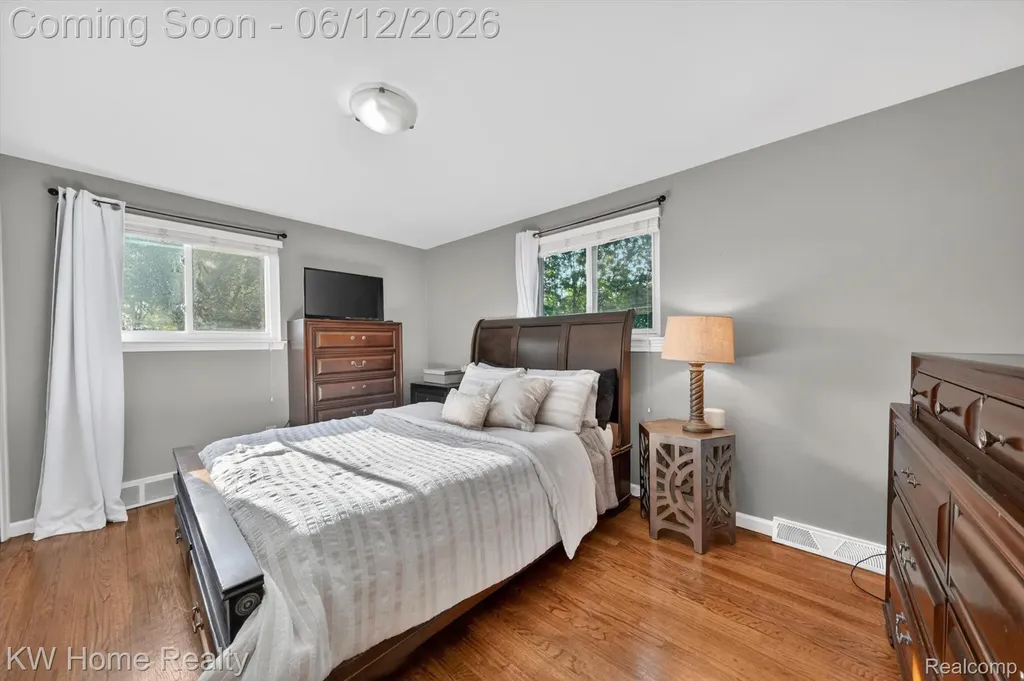 33717 Heritage Hills Drive Farmington Hills City MI 48331
