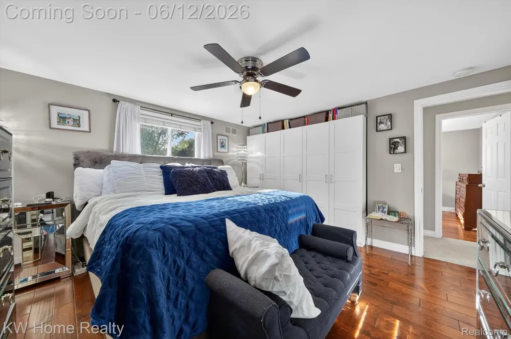 33717 Heritage Hills Drive Farmington Hills City MI 48331