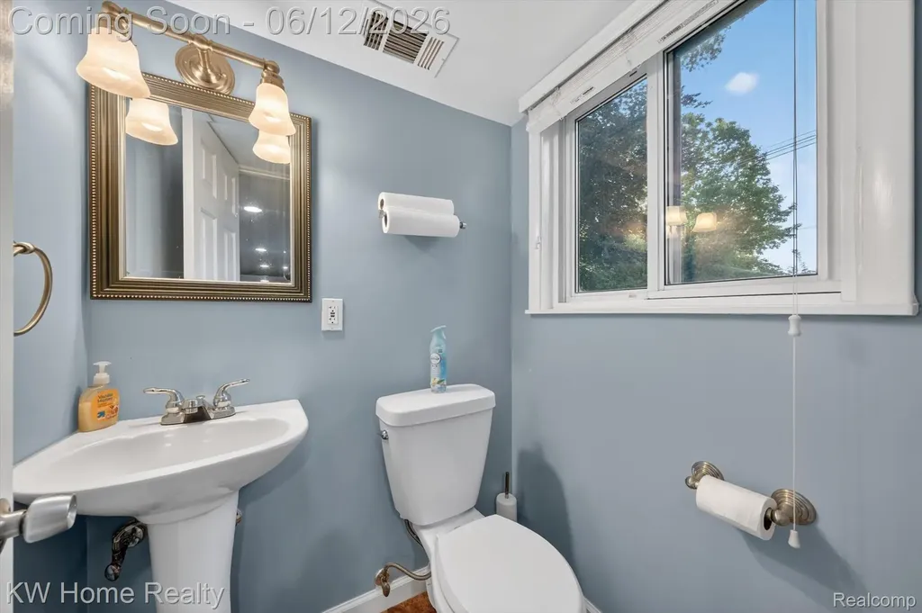 33717 Heritage Hills Drive Farmington Hills City MI 48331