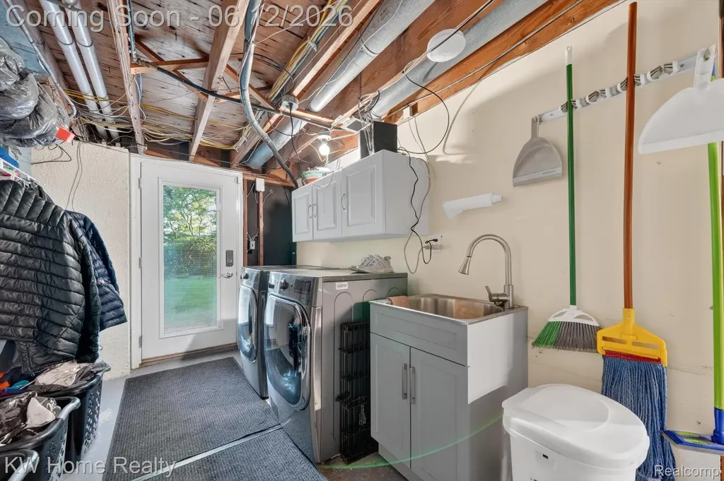 33717 Heritage Hills Drive Farmington Hills City MI 48331