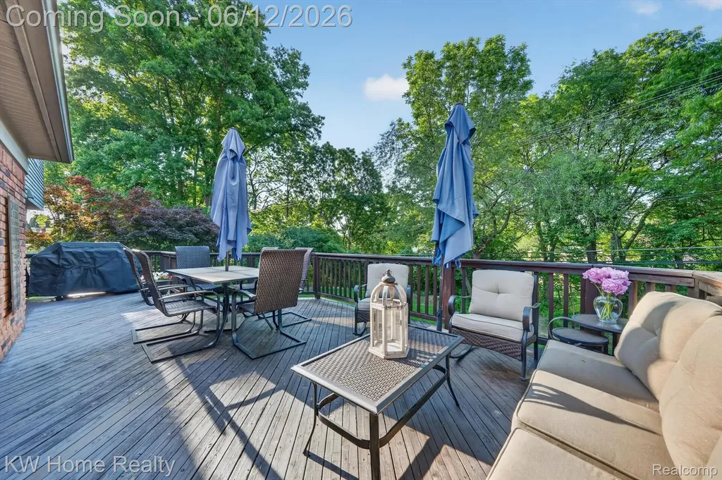 33717 Heritage Hills Drive Farmington Hills City MI 48331