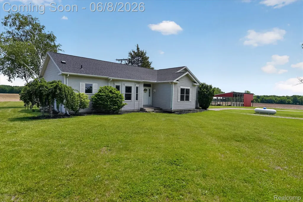 2769 Higgins Road Juniata Township MI 48768