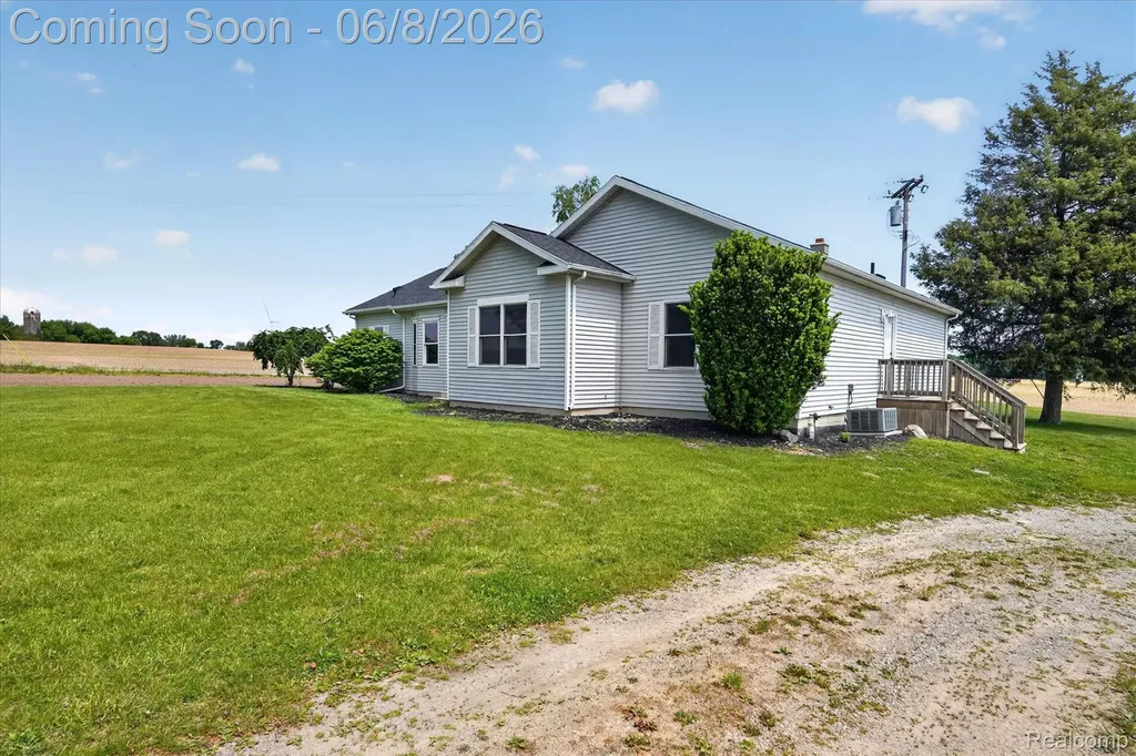 2769 Higgins Road Juniata Township MI 48768