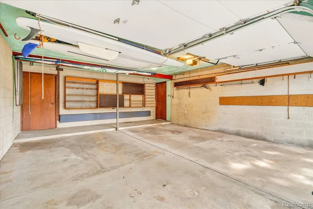 13020 Edgedale Street Van Buren Charter Township MI 48111