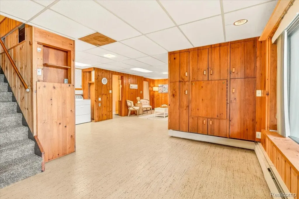 13020 Edgedale Street Van Buren Charter Township MI 48111