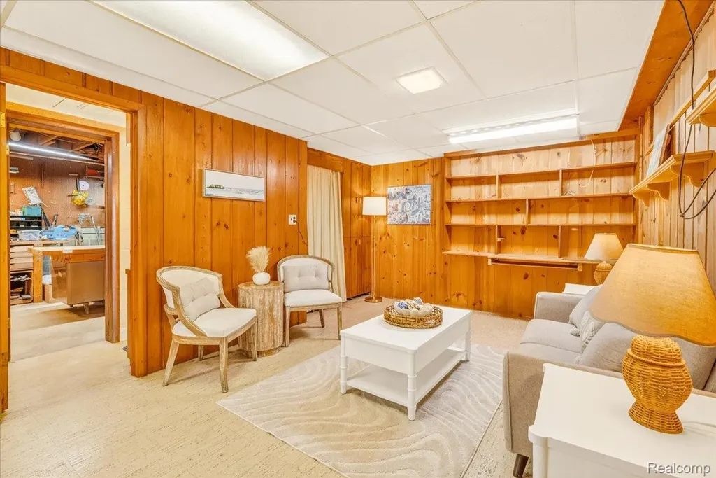 13020 Edgedale Street Van Buren Charter Township MI 48111